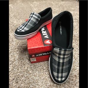 Men’s Airwalk plaid shoes
